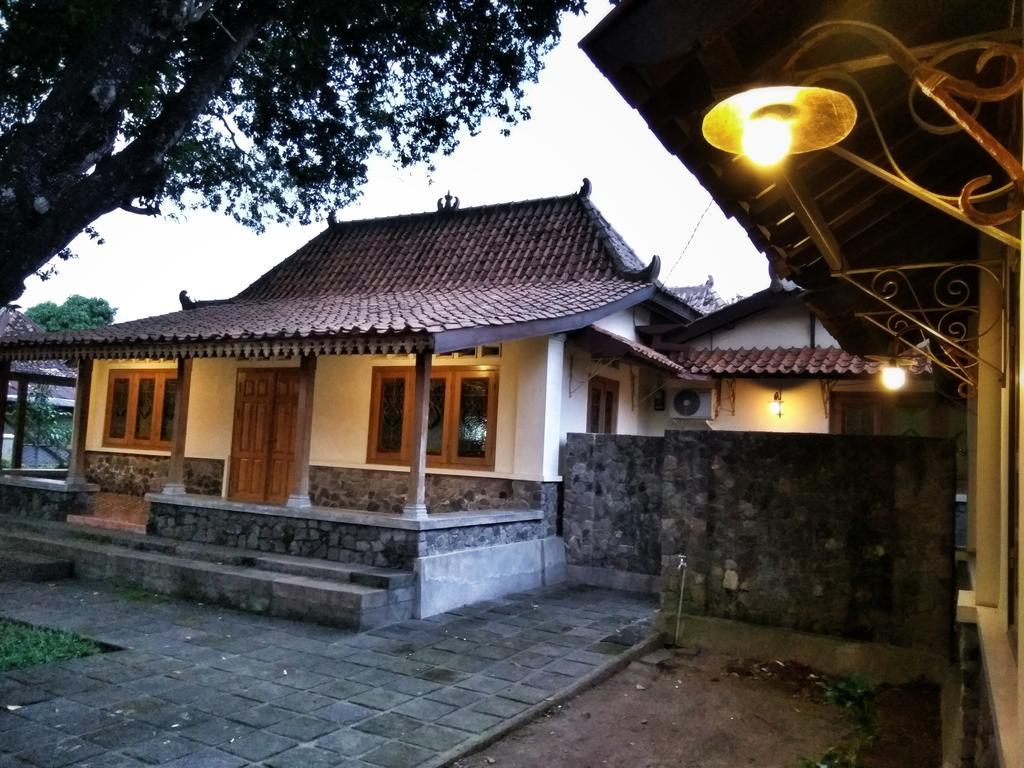 Omah Pitoe Yogya Homestay Джокьякарта Экстерьер фото